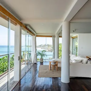 Bingin Glasshouse Villa