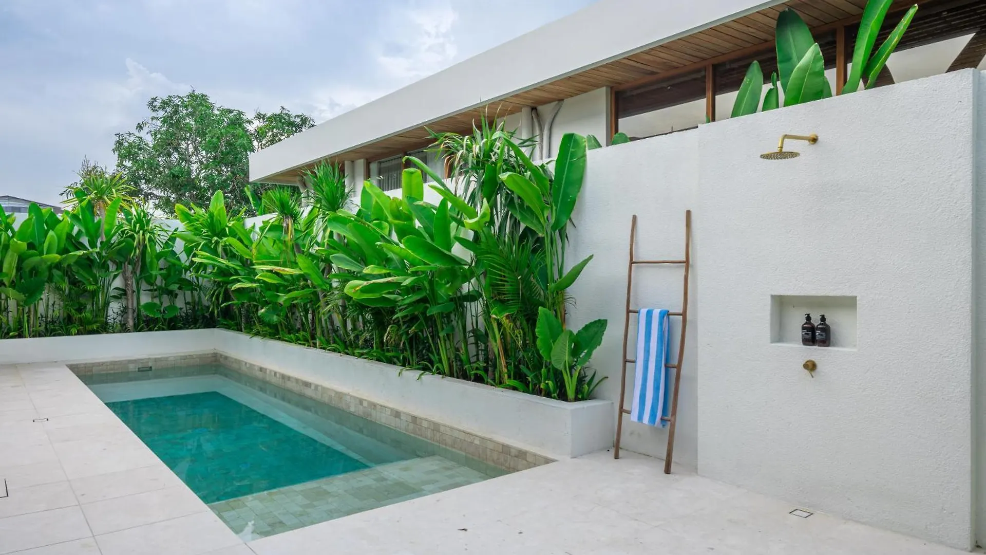 Villa Lila Bingin Uluwatu  Indonesia